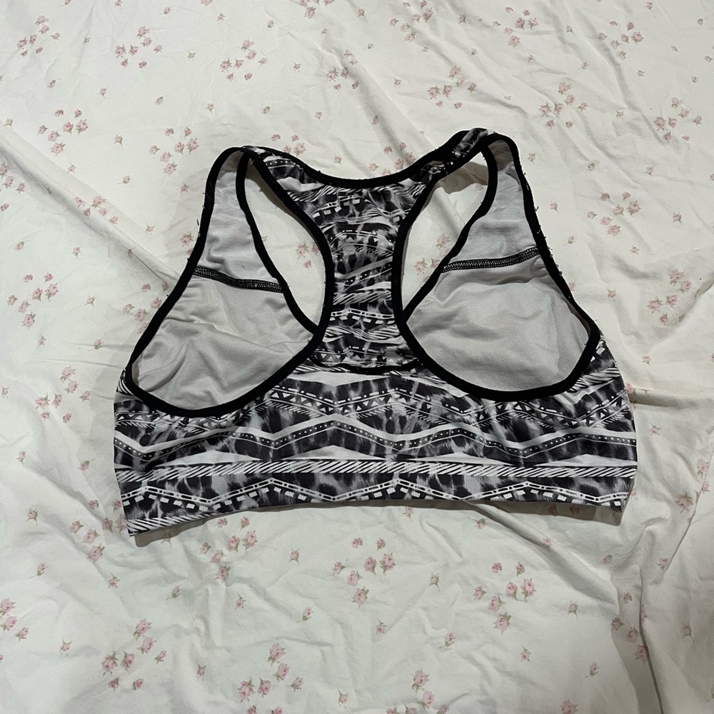 Sports bra - Picture 2 of 3